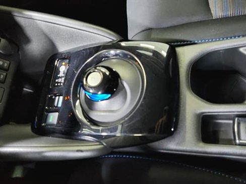 Used 2022 Nissan Leaf SV w/ SV Technology Package image 19