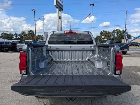 Used 2024 Chevrolet Colorado LT image 12