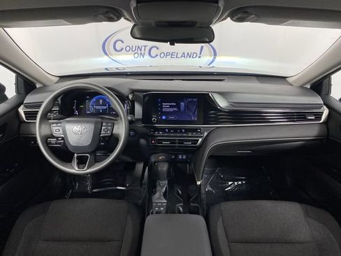 Used 2025 Toyota Camry LE FWD image 12