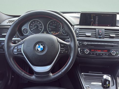 Used 2013 BMW 335i xDrive Sedan AWD/4WD image 12