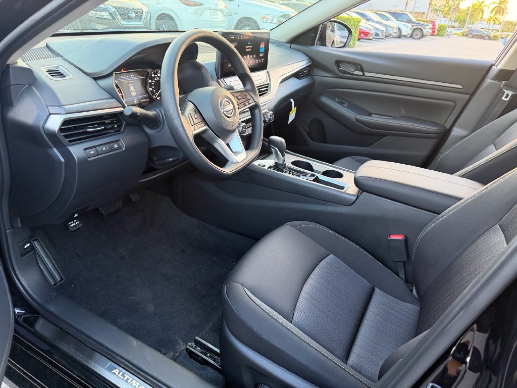 New 2026 Nissan Altima 2.5 SV w/ SV Special Edition Package FWD image 11
