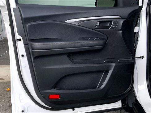 Used 2023 Honda Passport TrailSport image 22