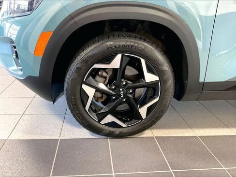 Used 2025 Kia Seltos S AWD/4WD image 7