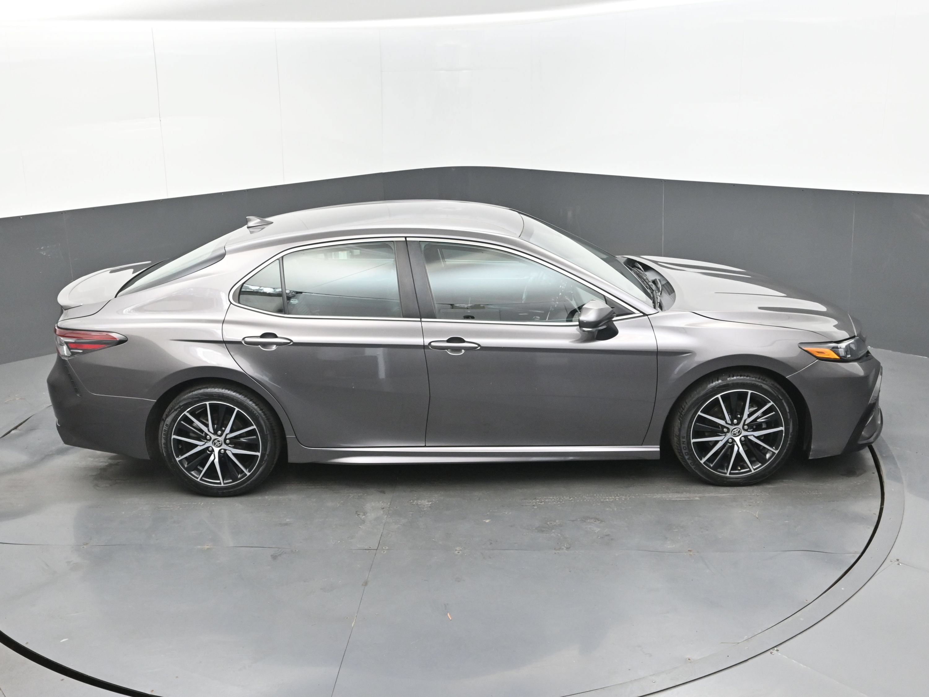 Used 2023 Toyota Camry SE FWD image 44
