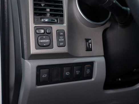 Used 2010 Toyota Sequoia Limited image 18