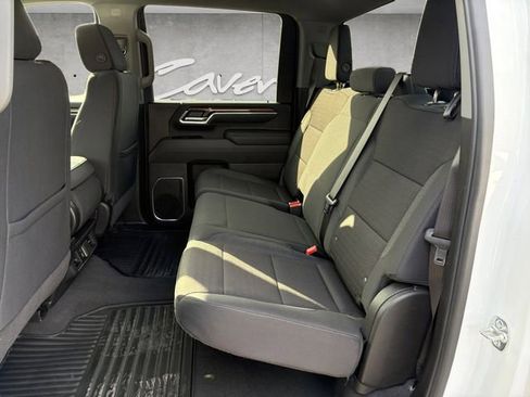 Used 2025 Chevrolet Silverado 2500 LT w/ Convenience Package image 22