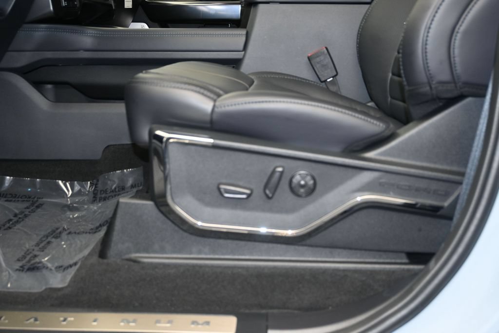 New 2026 Ford F350 Platinum AWD/4WD image 25