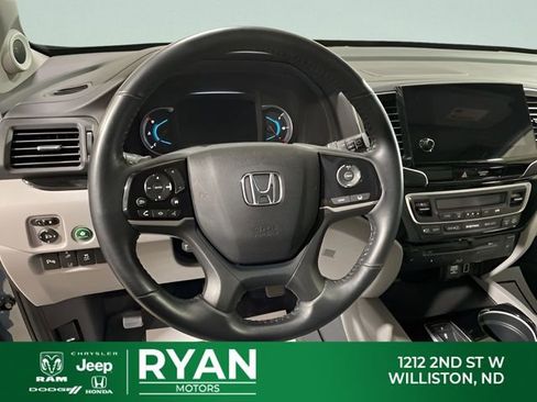 Used 2021 Honda Pilot Touring image 37