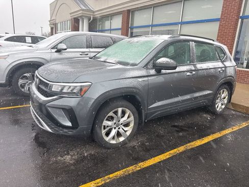 Used 2023 Volkswagen Taos S w/ IQ Drive S Package image 7