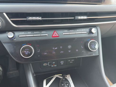 Used 2024 Hyundai Sonata SEL FWD image 17