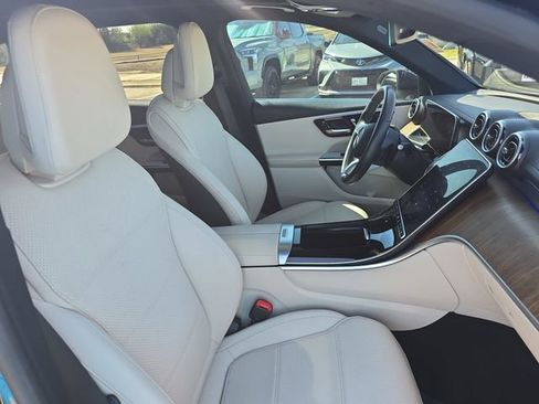 Used 2024 Mercedes-Benz GLC 300 4MATIC image 10