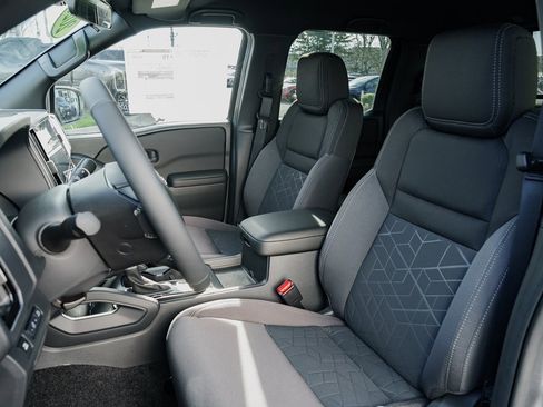 New 2026 Nissan Frontier SV image 20