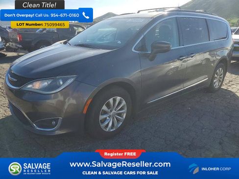 Used 2017 Chrysler Pacifica Touring-L image 1