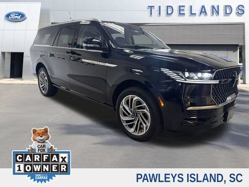 Used 2025 Lincoln Navigator L Reserve AWD/4WD image 1