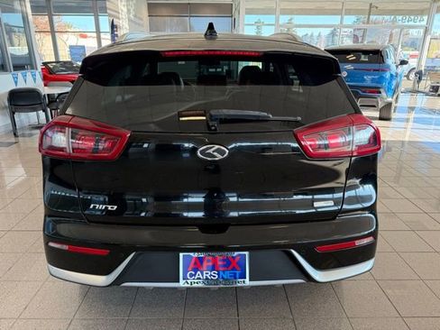 Used 2018 Kia Niro EX w/ EX Premium Package image 4