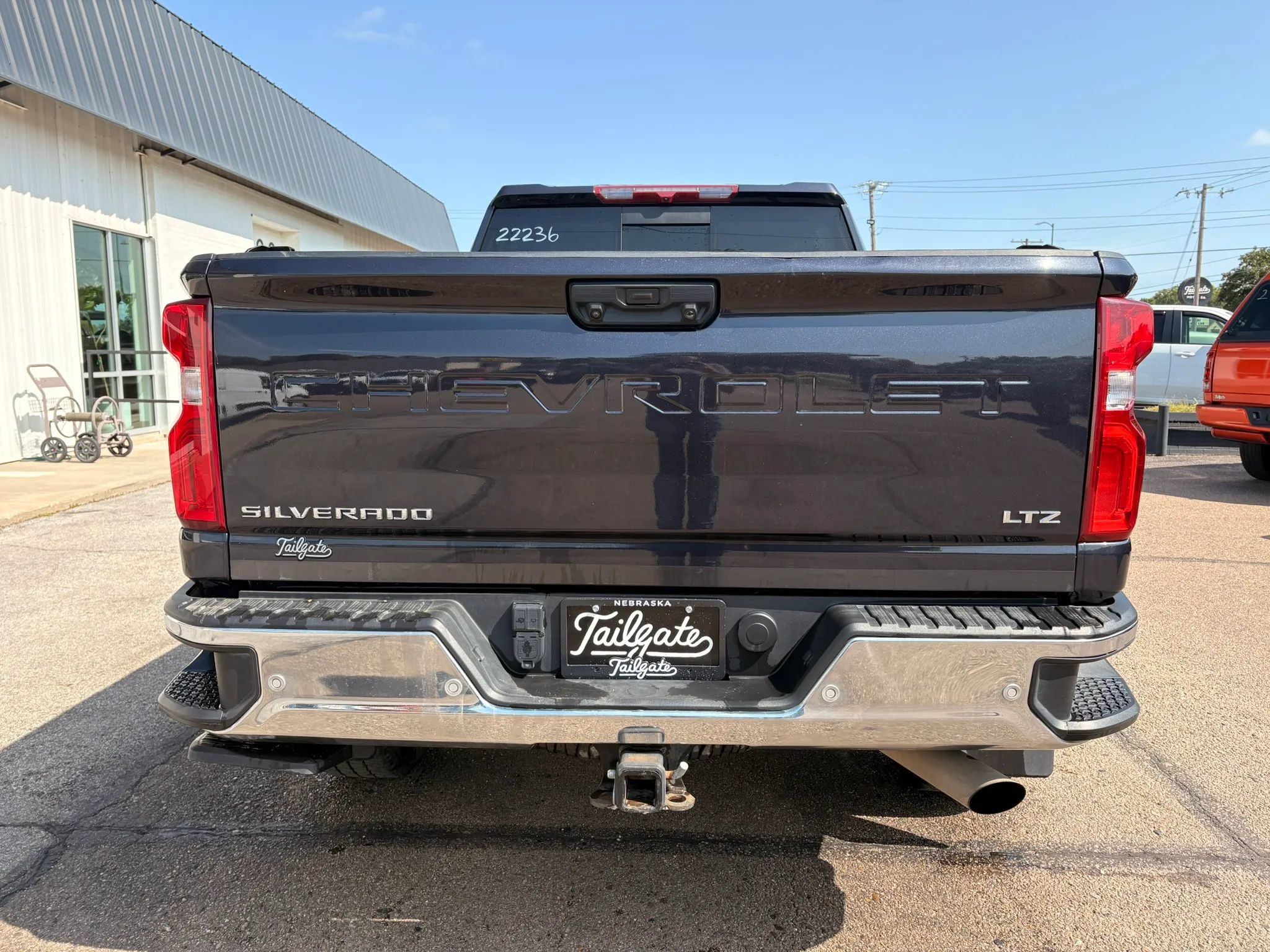 Used 2024 Chevrolet Silverado 2500 LTZ w/ LTZ Plus Package AWD/4WD image 6
