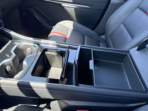 Used 2024 Chevrolet Traverse RS w/ LPO, Floor Liner Package FWD image 21