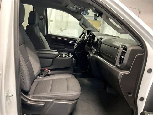 Used 2024 Chevrolet Silverado 1500 LT AWD/4WD image 11