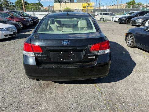 Used 2012 Subaru Legacy 2.5i Limited AWD/4WD image 5