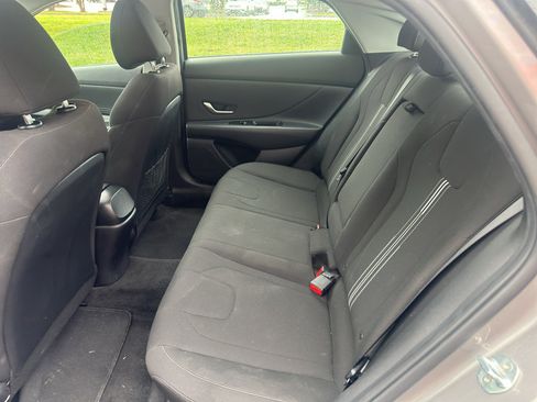 Used 2021 Hyundai Elantra SEL w/ Convenience + Premium Package FWD image 14