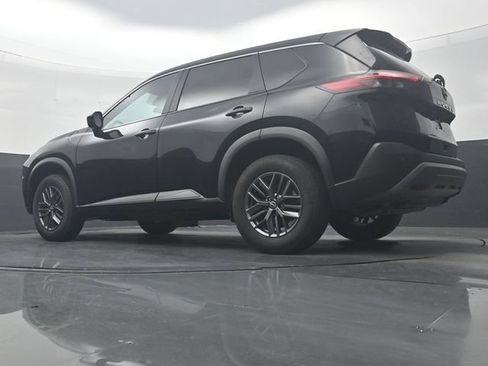 Used 2023 Nissan Rogue S FWD image 30