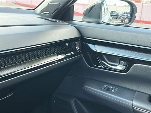 Used 2025 Honda CR-V Sport Touring image 22