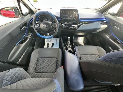 Certified 2022 Toyota C-HR XLE FWD image 16