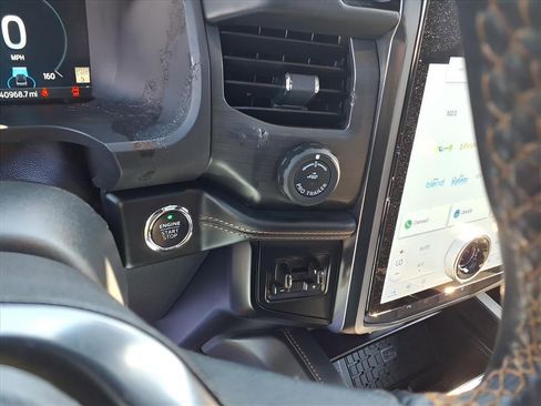 Used 2024 Ford Expedition Max Platinum image 22