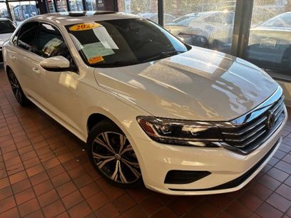 Used 2022 Volkswagen Passat 2.0T SE