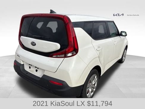 Used 2021 Kia Soul LX image 8