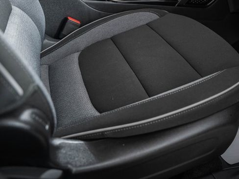 Used 2025 Chevrolet TrailBlazer LT w/ LT Cold Weather Package image 30