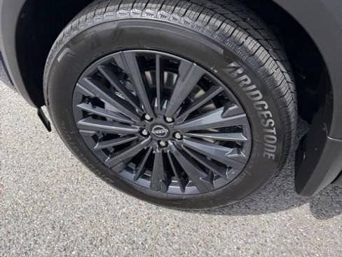 New 2026 Nissan Pathfinder SL AWD/4WD image 10