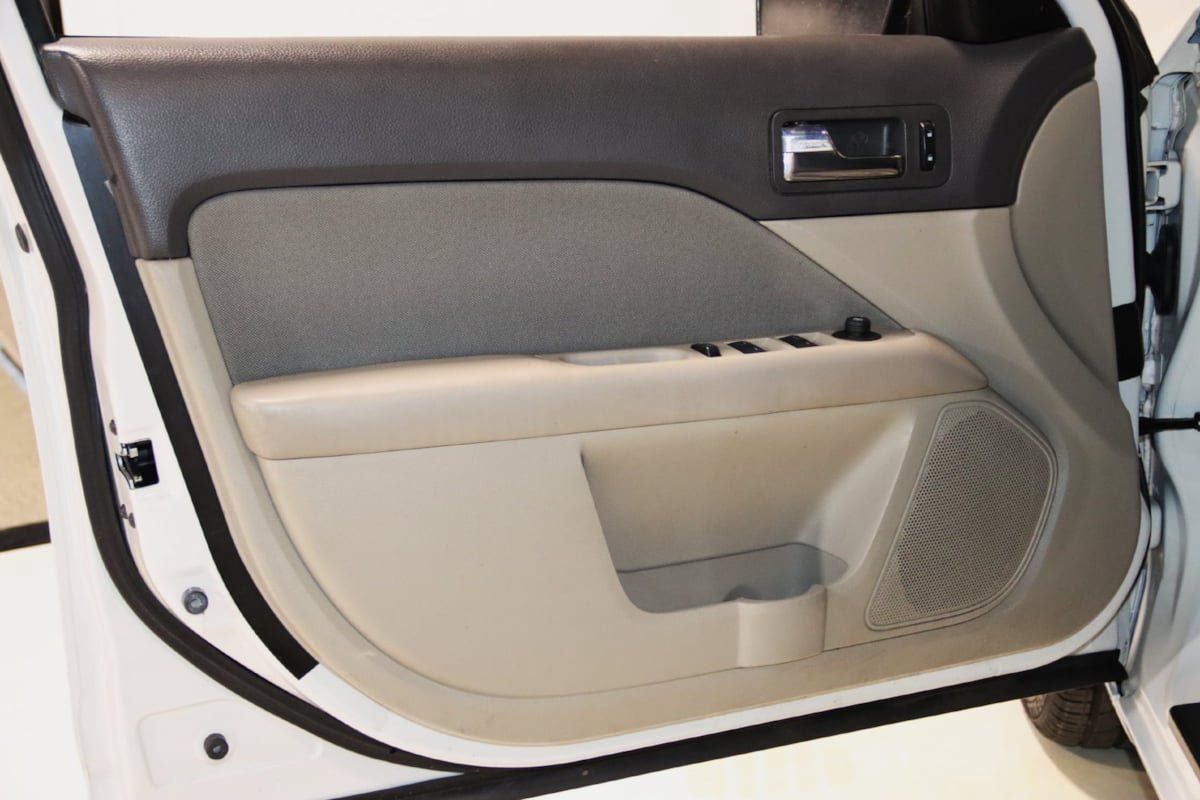Used 2012 Ford Fusion SE FWD image 27