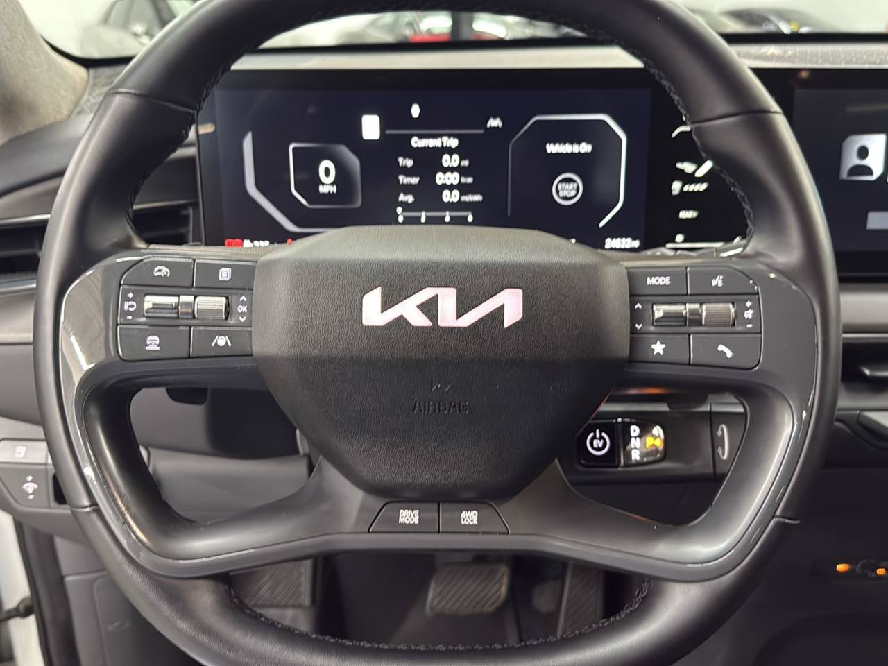 Used 2024 Kia EV9 Land AWD/4WD image 21