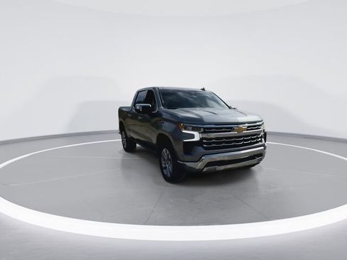 Used 2024 Chevrolet Silverado 1500 LTZ RWD image 2