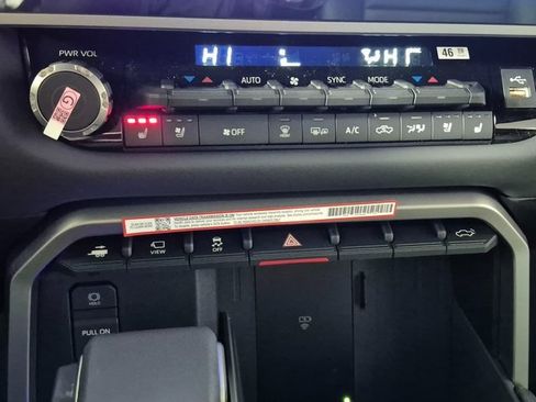 New 2026 Toyota Tundra Platinum image 27