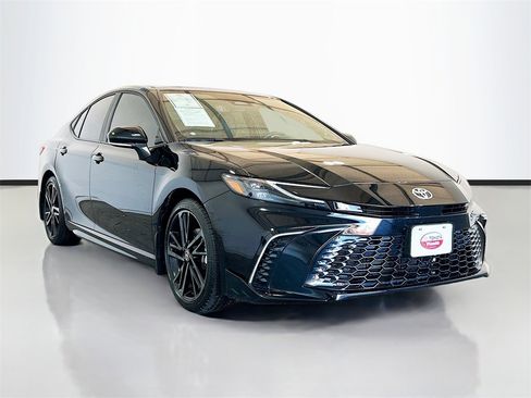 Used 2025 Toyota Camry XSE w/ Premium Package image 3