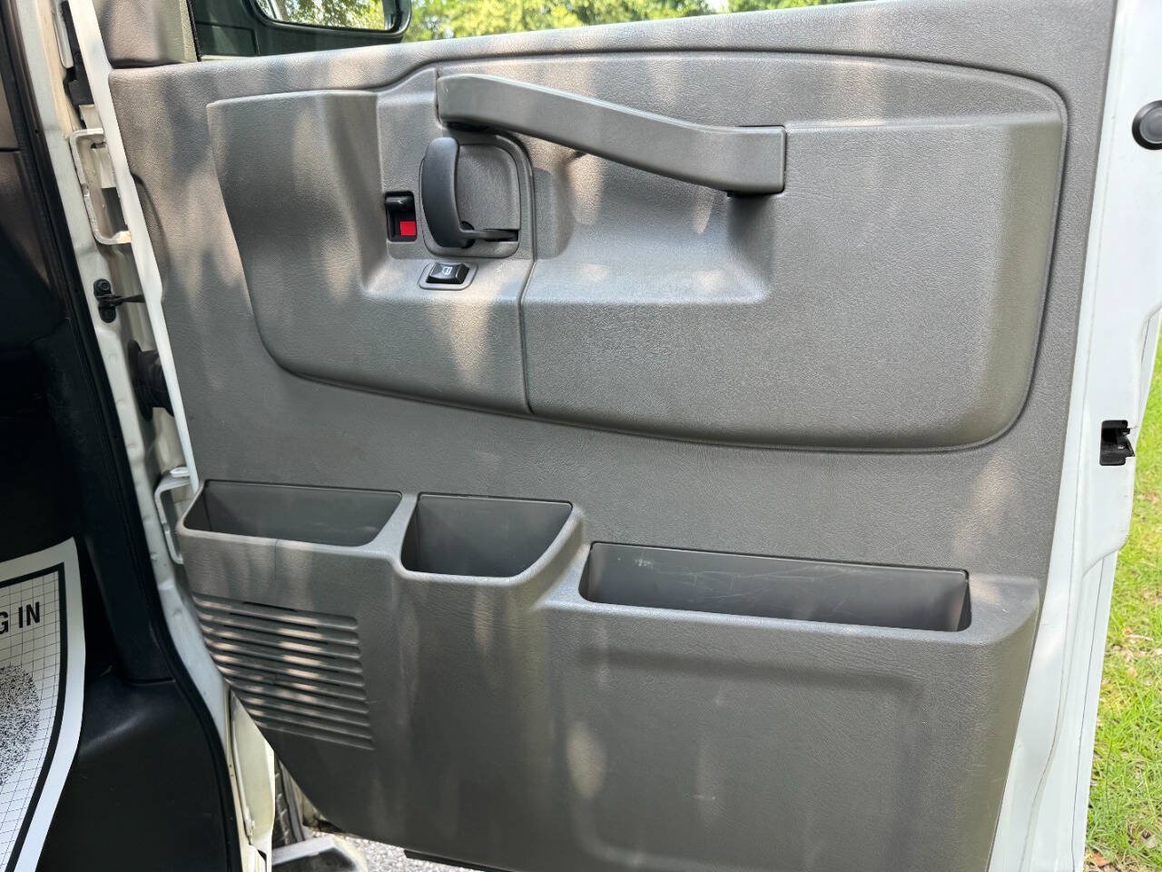Used 2019 Chevrolet Express 3500 LT w/ LT Preferred Equipment Group RWD image 40