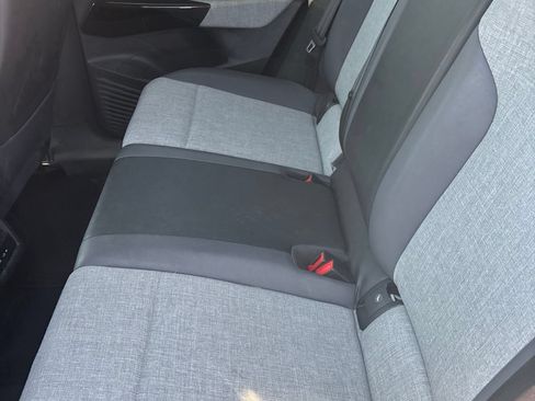 Used 2023 Volkswagen ID.4 Pro RWD image 10