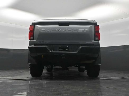 Used 2024 Chevrolet Colorado ZR2 w/ ZR2 Convenience Package III AWD/4WD image 24