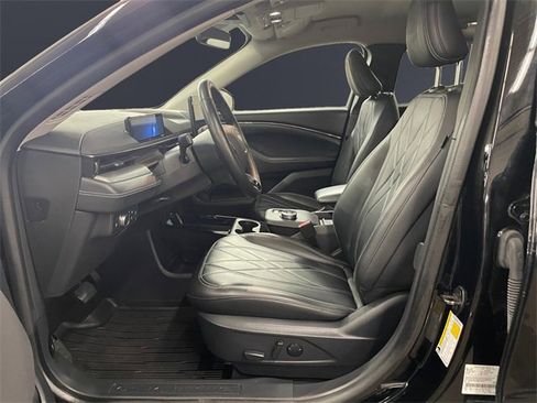 Used 2021 Ford Mustang Mach-E Select w/ Comfort/Appearance Package image 9