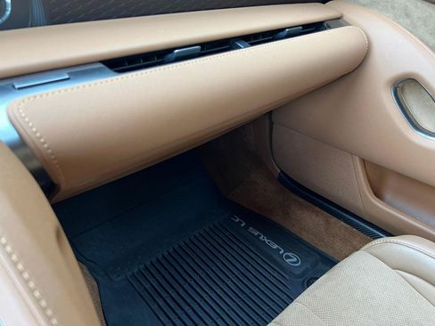 Used 2021 Lexus LC 500 Coupe w/ Performance Package RWD image 26