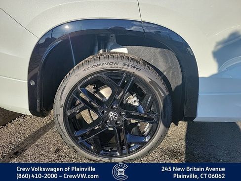 New 2026 Volkswagen Tiguan SE R-Line image 19