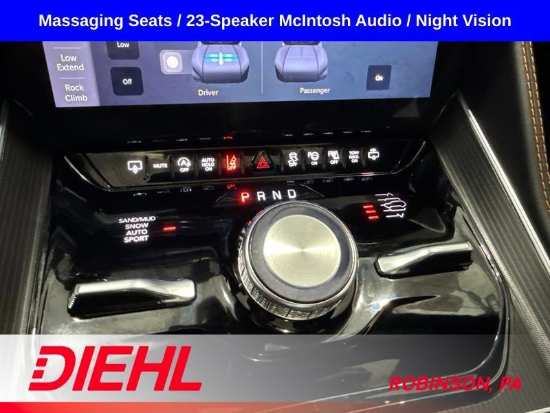 Used 2026 Jeep Grand Wagoneer Summit AWD/4WD image 42