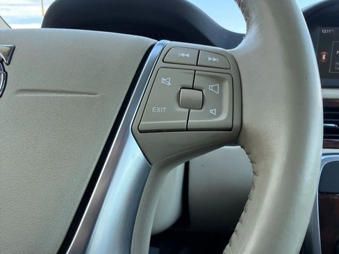 Used 2015 Volvo XC70 3.2 Premier image 29