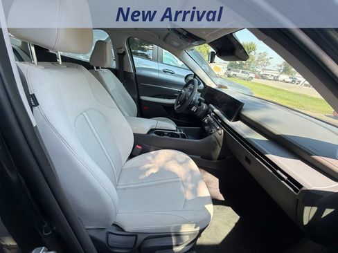 Used 2025 Hyundai Sonata SEL FWD image 6