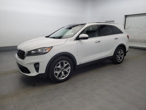 Used 2019 Kia Sorento EX image 2