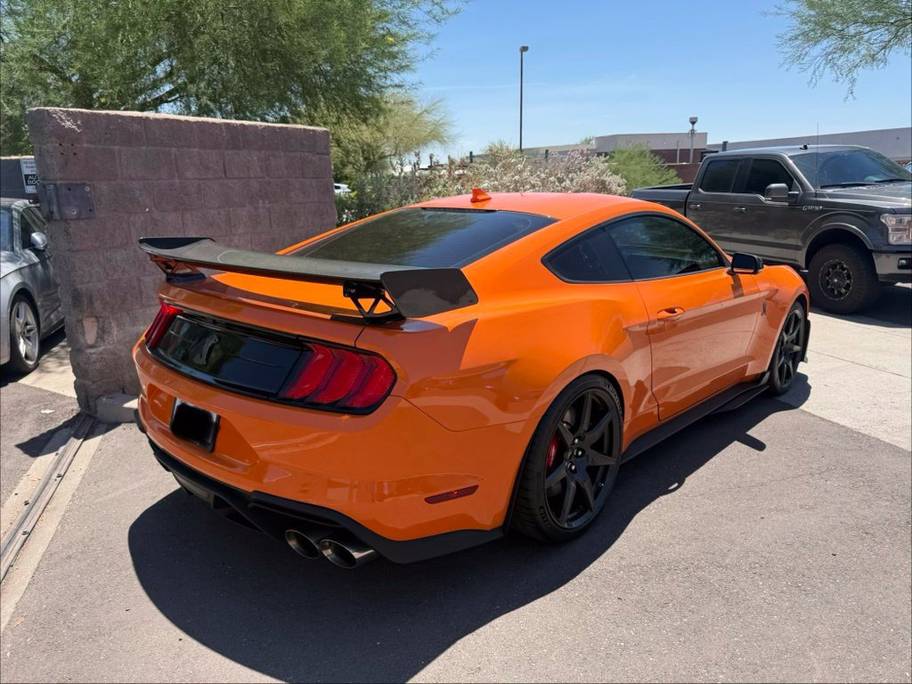 Used 2020 Ford Mustang Shelby GT500 w/ Carbon Fiber Track Pack RWD image 5