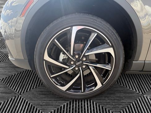 Certified 2025 Lincoln Corsair Reserve AWD/4WD image 14