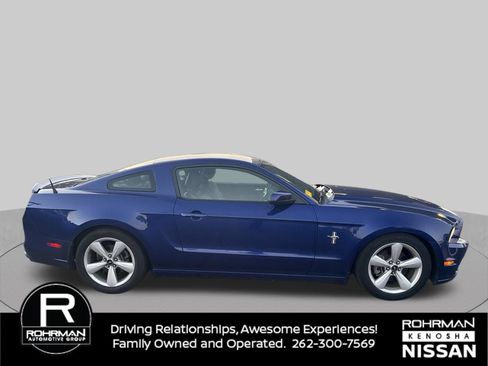 Used 2013 Ford Mustang Premium w/ Electronics Pkg RWD image 7